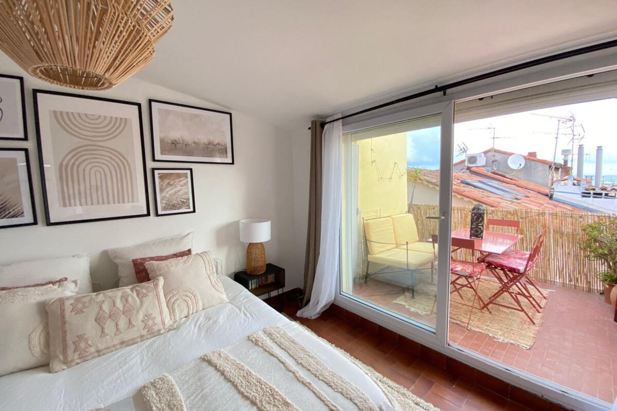 Ferienwohnung 06M - Old Antibes Beautiful Duplex Terrace With Sea View Exterior foto